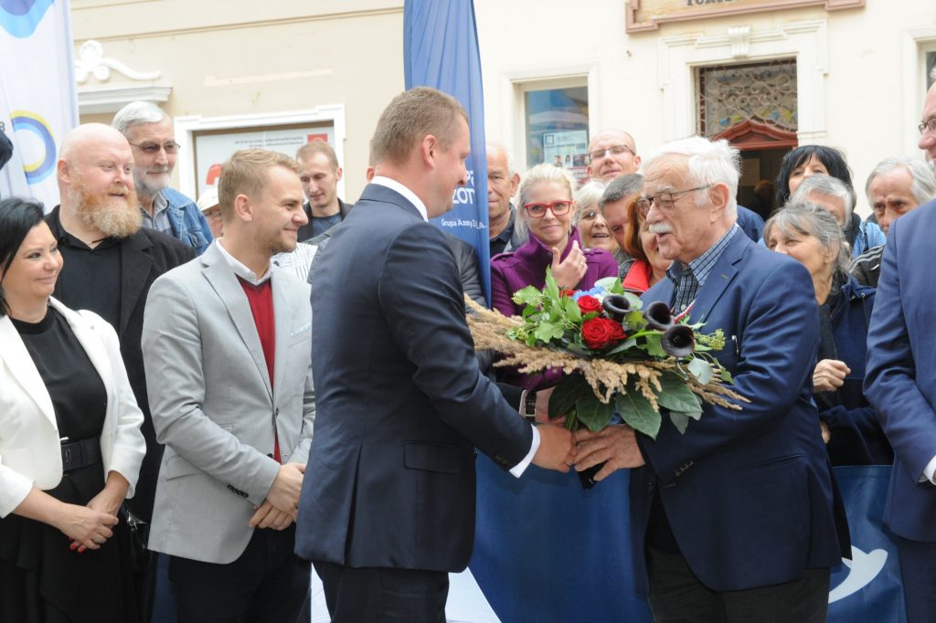 Czy Te Oczy Mogą Kłamać Pietrzak